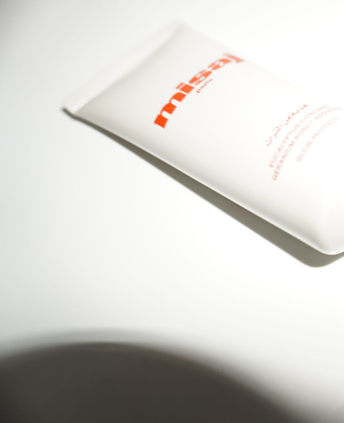 Mosquito Repellent for Sensitive Skin: What to Check Before You Buy